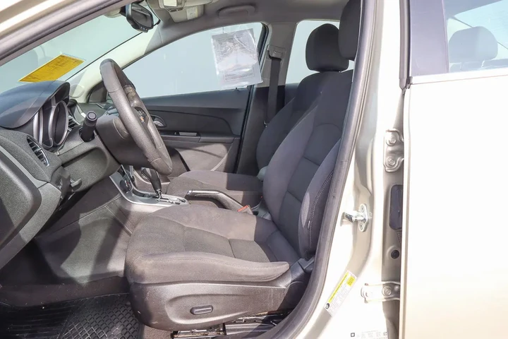 $11949 : 2016 Cruze Limited LT image 7