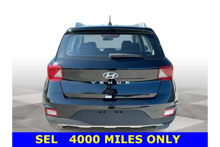 $16694 : Hyundai VENUE 2025 SEL 4dr C image 7