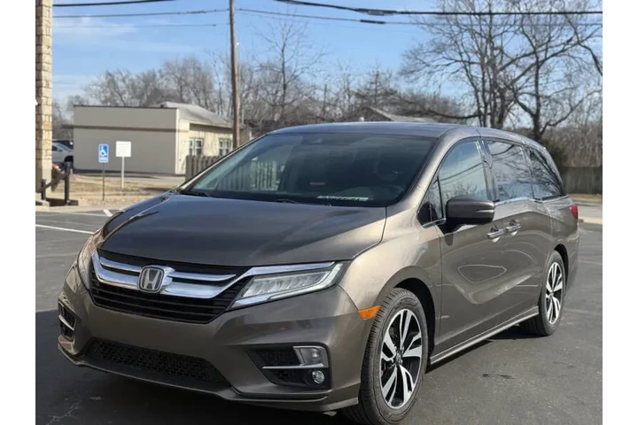 2018 Odyssey Elite image 2