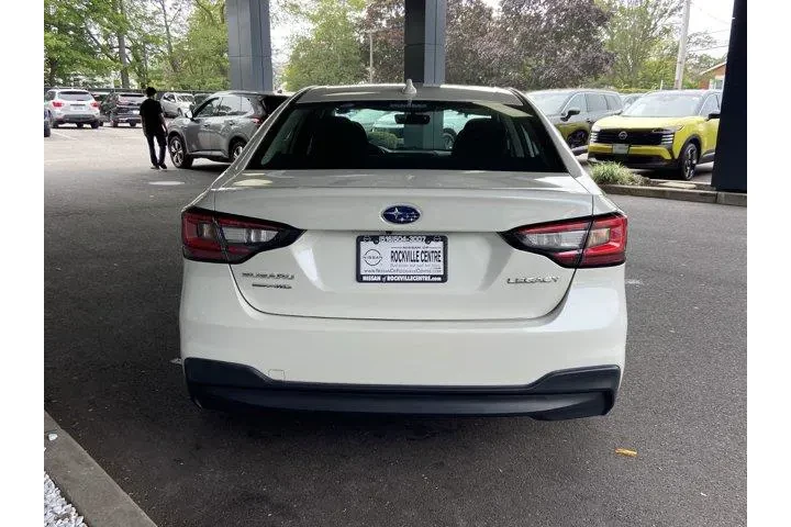 Subaru Legacy 2023 AWD Premi image 6