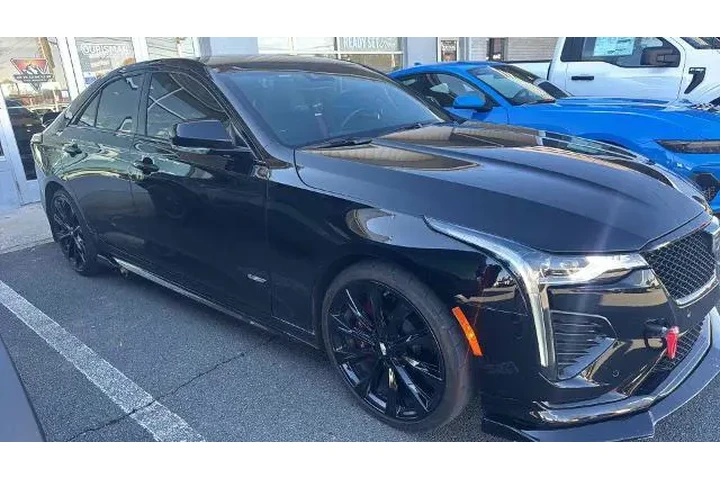 $36500 : Cadillac CT4-V 2023 AWD 4dr image 1