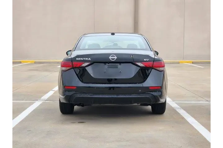 $18783 : Nissan Sentra 2024 SV 4dr Se image 7