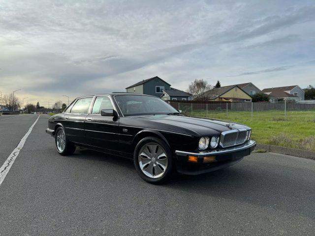 $6950 : 1988 JAGUAR XJ1988 JAGUAR XJ image 10