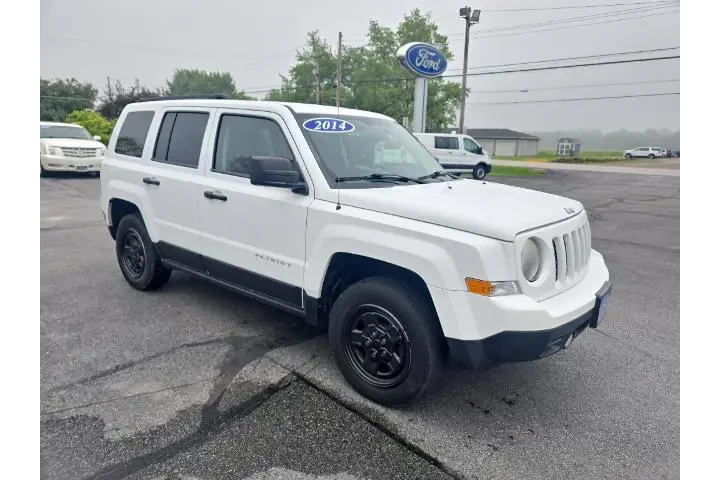 $10449 : Jeep Patriot 2014 4x4 Sport image 4