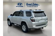 $36566 : Toyota 4Runner 2023 4x4 SR5 thumbnail