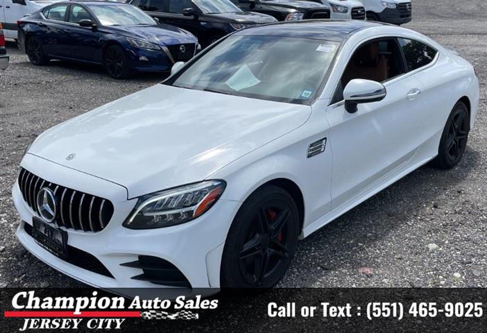 Used 2019 C-Class C 300 4MATI image 1