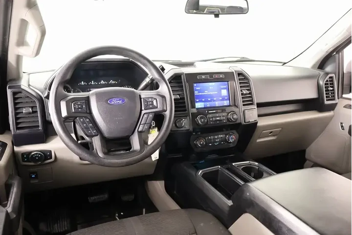 $20773 : Ford F-150 2020 4x2 XL 4dr S image 2