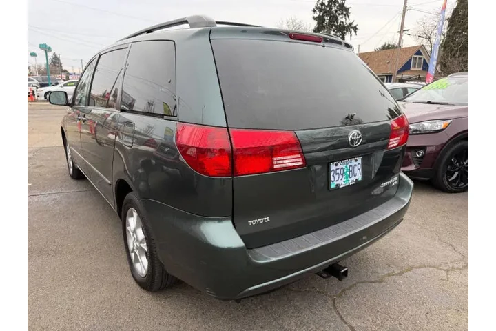 $4995 : 2004 Sienna XLE 7 Passenger image 7