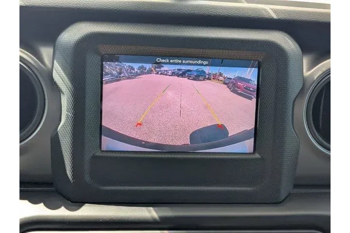 $27988 : Jeep Wrangler Unlimited 2021 image 6