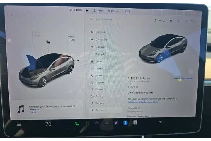 $22800 : Tesla Model 3 2018 Mid Range image 4