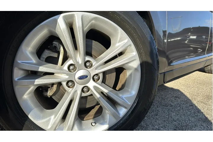 $8457 : Ford Taurus 2016 SE 4dr Seda image 7