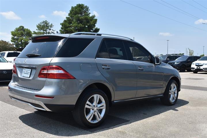 2015 Mercedes-Benz M-Class ML image 10