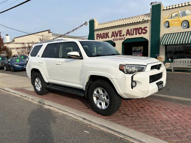 $26995 : 2018 4Runner SR5 image 1