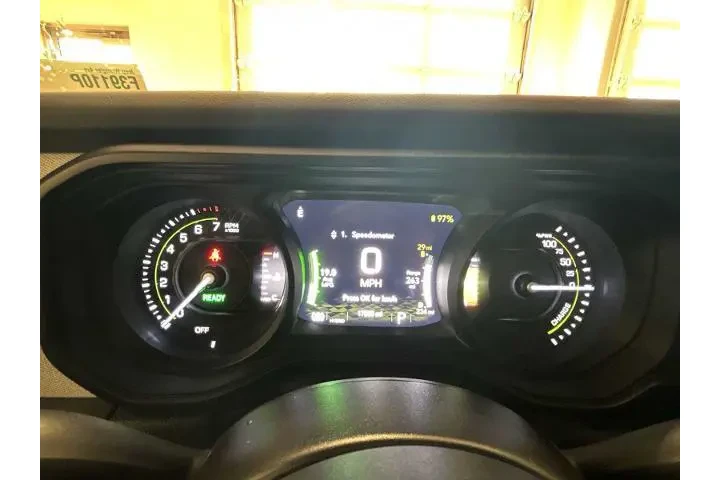 $33498 : Jeep Wrangler 2025 4x4 Backc image 10