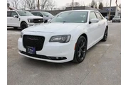 $30000 : Chrysler 300 2022 S V6 4dr S thumbnail