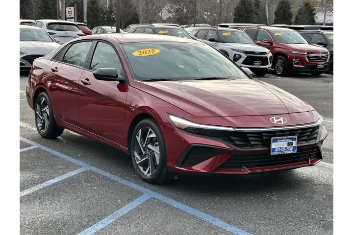 $19999 : Hyundai ELANTRA 2025 SEL Spo image 5