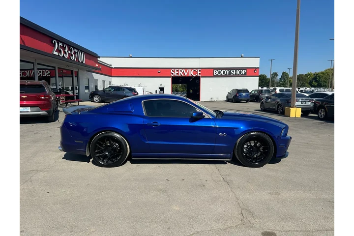 $17850 : 2013 Mustang 2dr Cpe GT Premi image 1