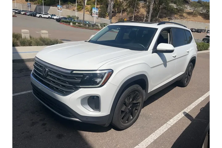 $31900 : Volkswagen Atlas 2024 SE 4dr image 2