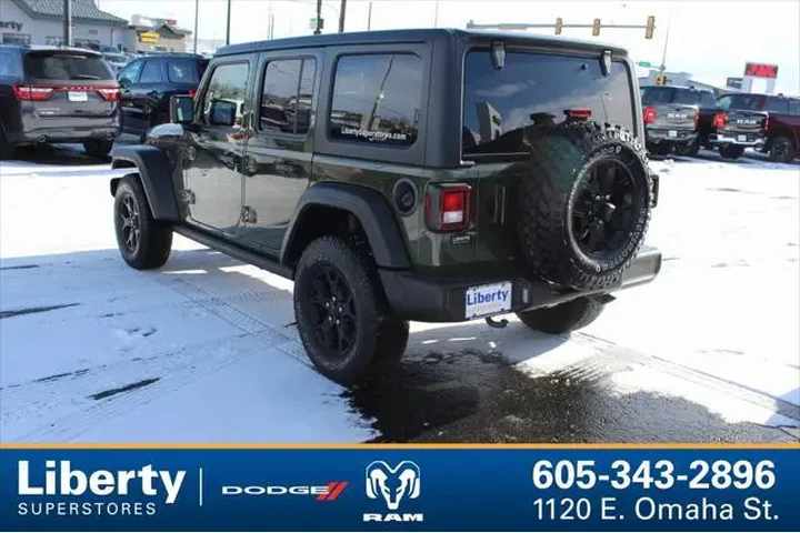 $27993 : Jeep Wrangler Unlimited 2021 image 5