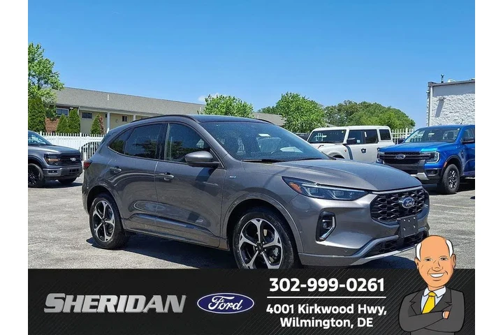 $29965 : Ford Escape 2023 AWD ST-Line image 1