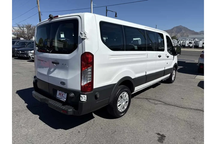 $22910 : 2015 Transit Wagon XLT image 7