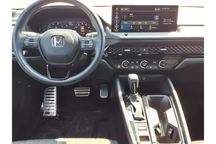 $27169 : Honda Accord Hybrid 2023 Spo image 10