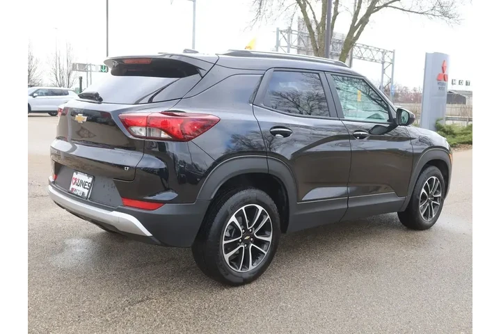 $23177 : Chevrolet Trailblazer 2025 L image 10
