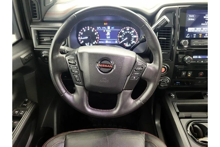 $30998 : Nissan Titan 2021 4x4 PRO-4X image 10