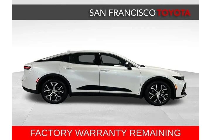 $40688 : Gold Certified 2026 Crown XLE image 6