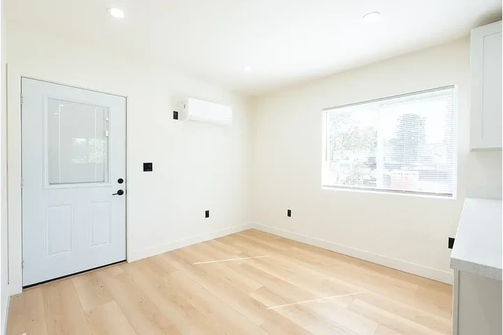 $900 : 1 recamara alquiler image 4