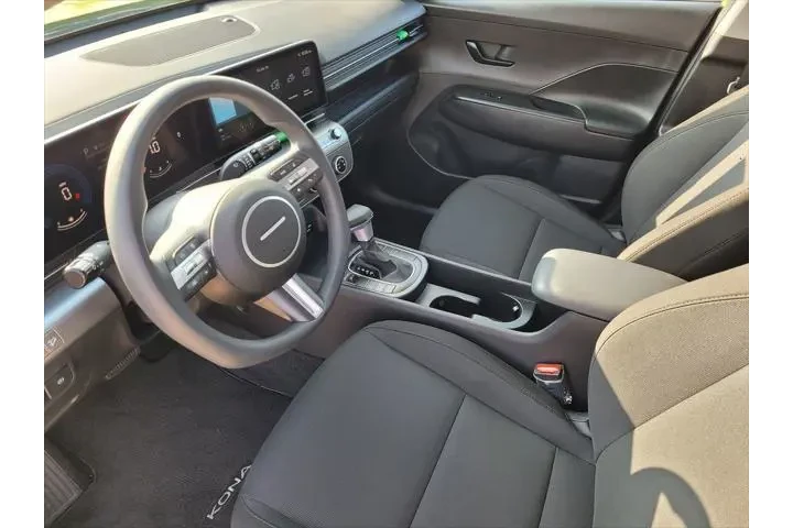 $23495 : Hyundai KONA 2025 SE 4dr Cro image 7