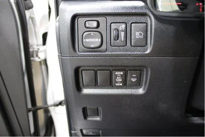 $42879 : Toyota 4Runner 2023 4x4 SR5 image 8