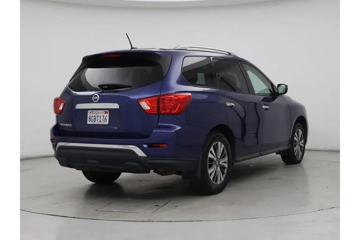 $13599 : Nissan Pathfinder 2018 S 4dr image 8