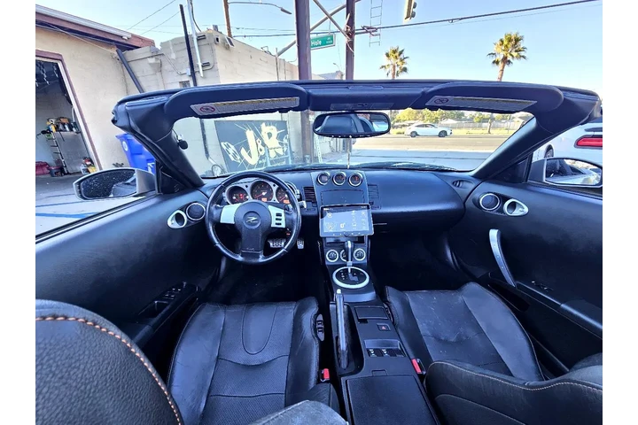 $10995 : 2004 350Z Enthusiast Roadster image 8