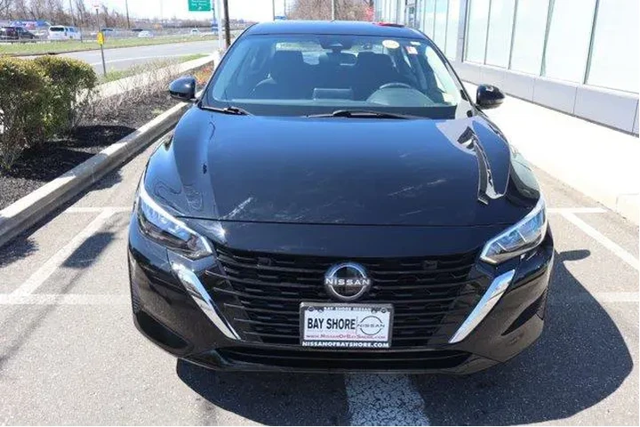 $18752 : Nissan Sentra 2025 SV 4dr Se image 4