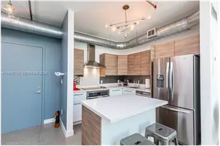 $4350 : Rental property with 3 bedro image 2