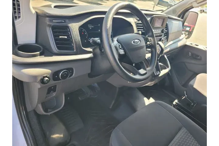 $33442 : Ford Transit 2024 250 3dr SW image 9