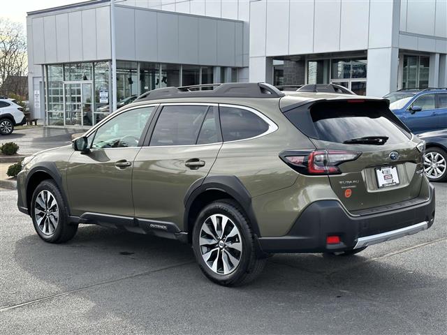 $33984 : PRE-OWNED 2024 SUBARU OUTBACK image 4