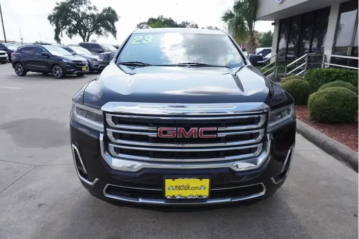 $28988 : GMC Acadia 2023 4x4 SLT 4dr image 2