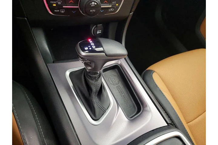 $24998 : Dodge Charger 2019 AWD SXT 4 image 10