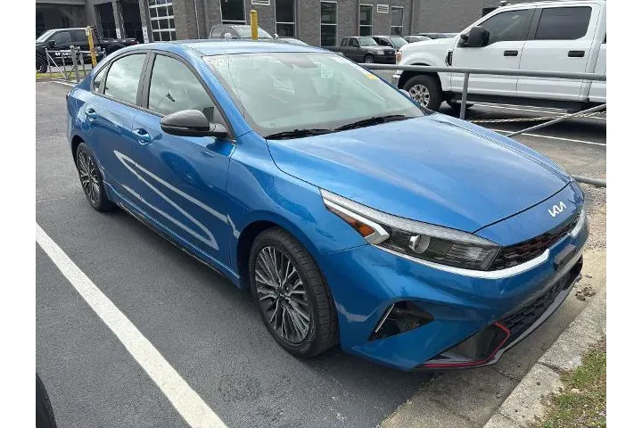 $22150 : Kia Forte 2023 GT-Line 4dr S image 2