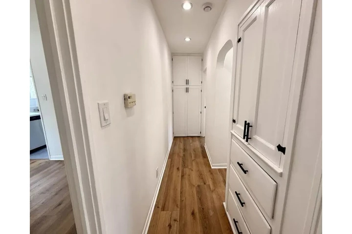 $2450 : 3Bed/2Bath House In Lynwood image 6