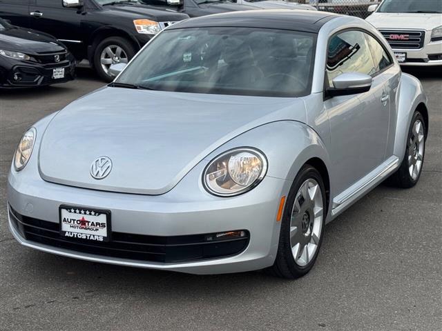 $9999 : 2012 Beetle image 1