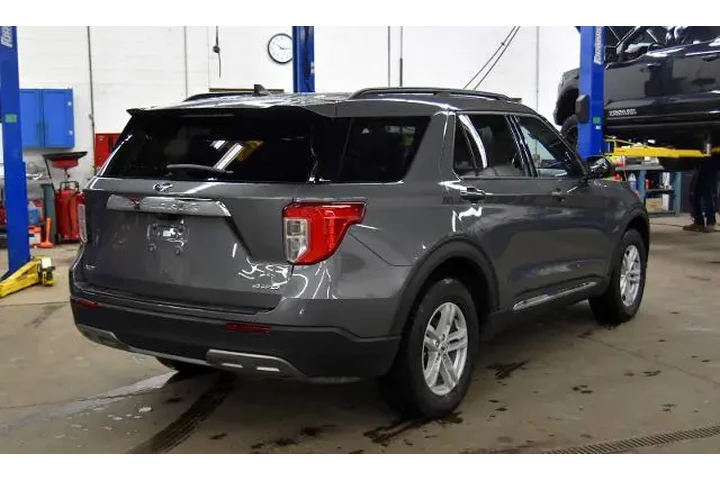 $30600 : Ford Explorer 2023 AWD XLT 4 image 3