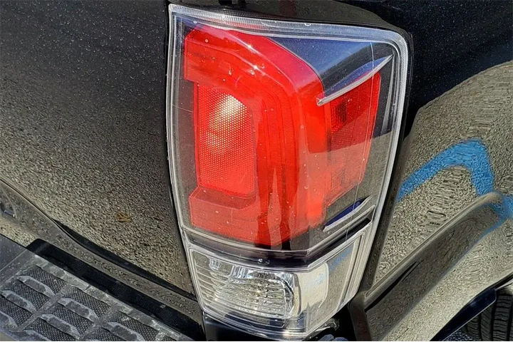 $33991 : Toyota Tacoma 2023 4x2 TRD O image 7