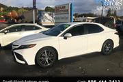 2021 Camry SE Auto (Natl) en San Luis Obispo