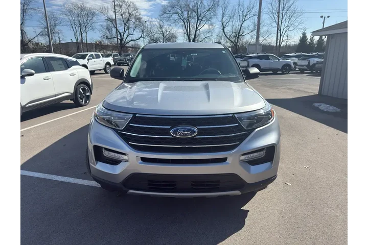 $21900 : Ford Explorer 2021 AWD XLT 4 image 3