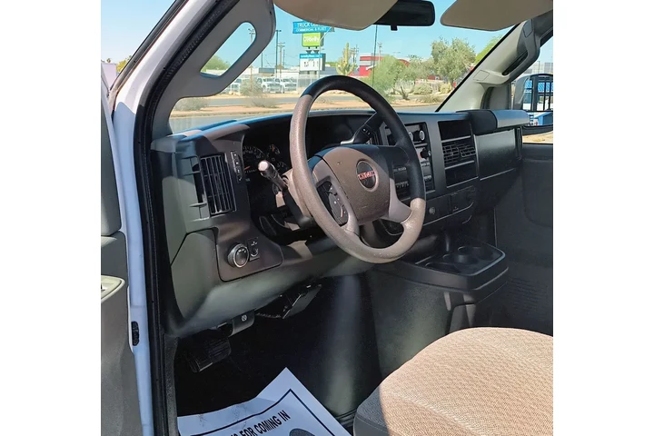 $29995 : 2017 GMC SAVANA 3500 CARGO image 3