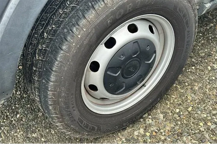 $30896 : Ford Transit 2020 250 3dr SW image 6