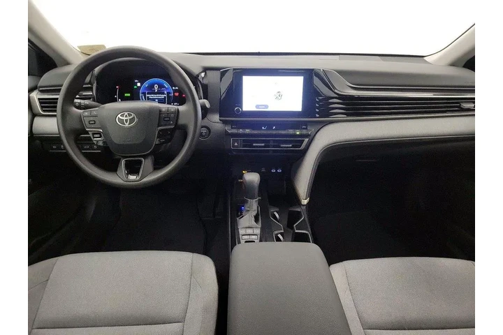 $29998 : Toyota Camry 2025 LE 4dr Sed image 9